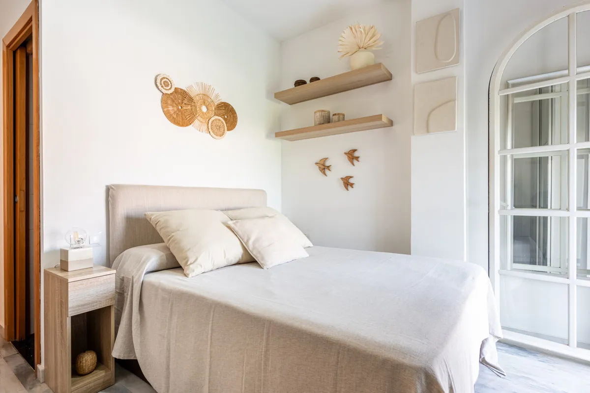 e5c1a1f7-4651-4f91-9f82-c28eecf2e19b