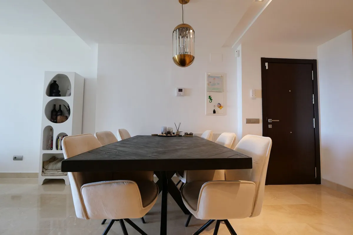 9b812d18-a566-4a15-94bd-52c58d643918