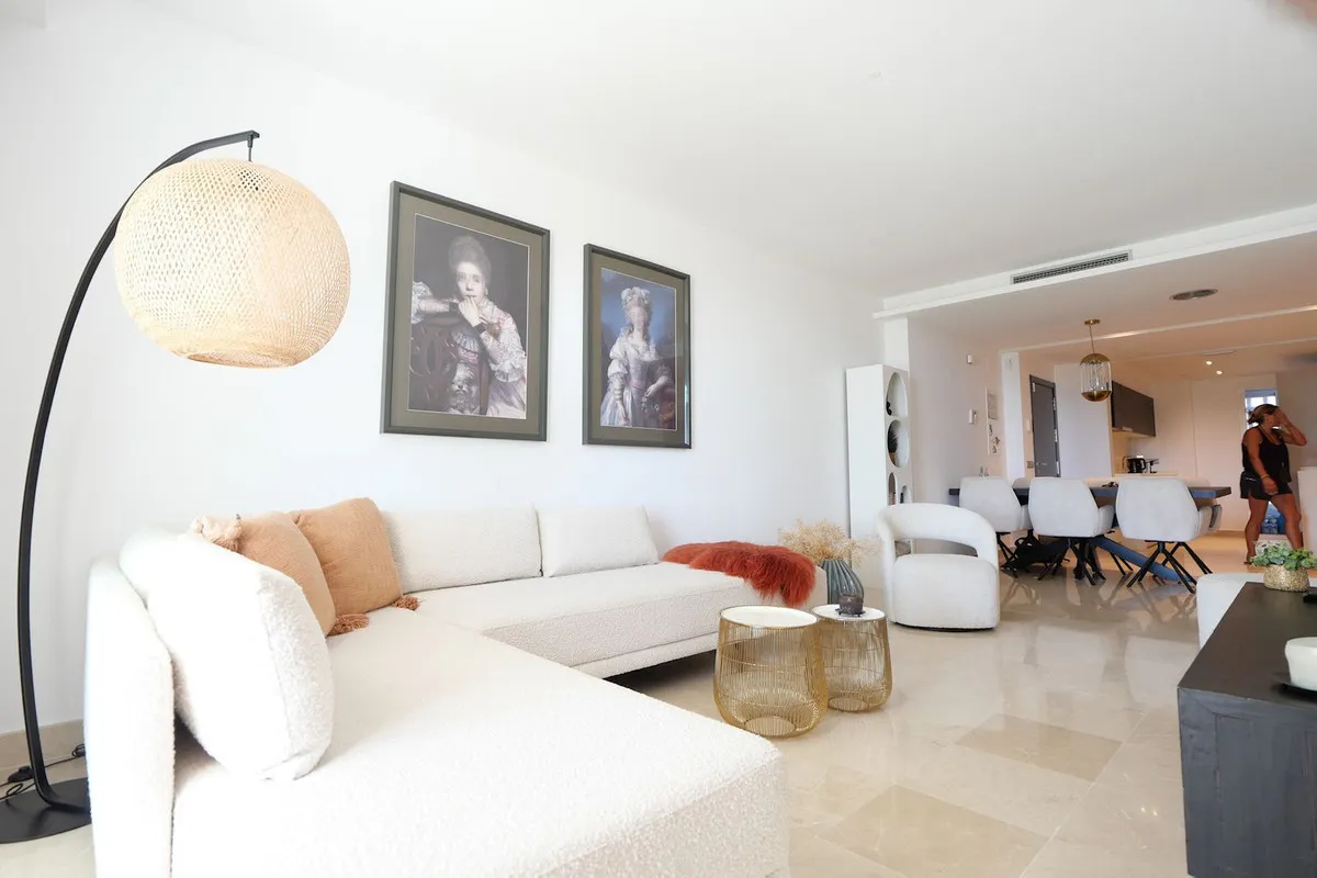 b79204fe-2975-4a80-aed3-de523b0e5c6d