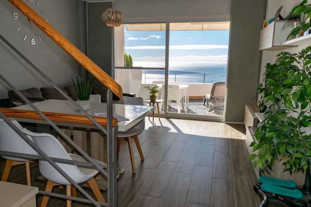 399ae2f3-9b20-49ba-8205-28fadf5ffa76