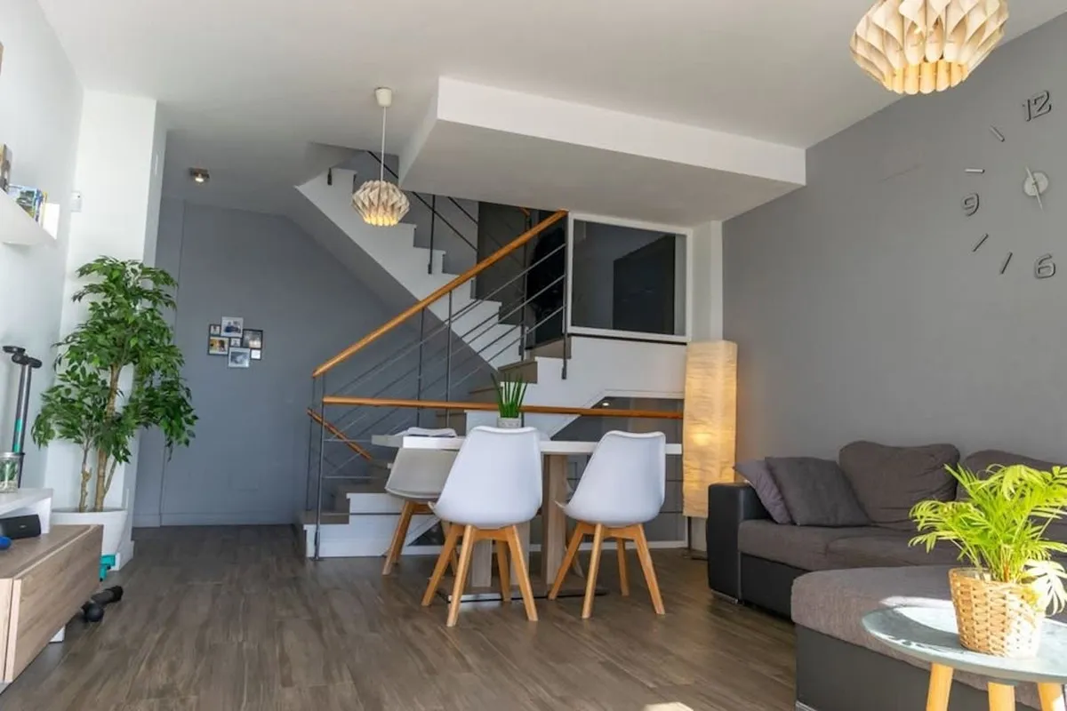 899a7135-b7fc-4ae2-84dd-3a66fd753713