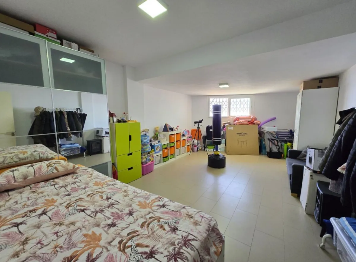 f93c0127-6f3c-442e-939f-5609ca0ba49f