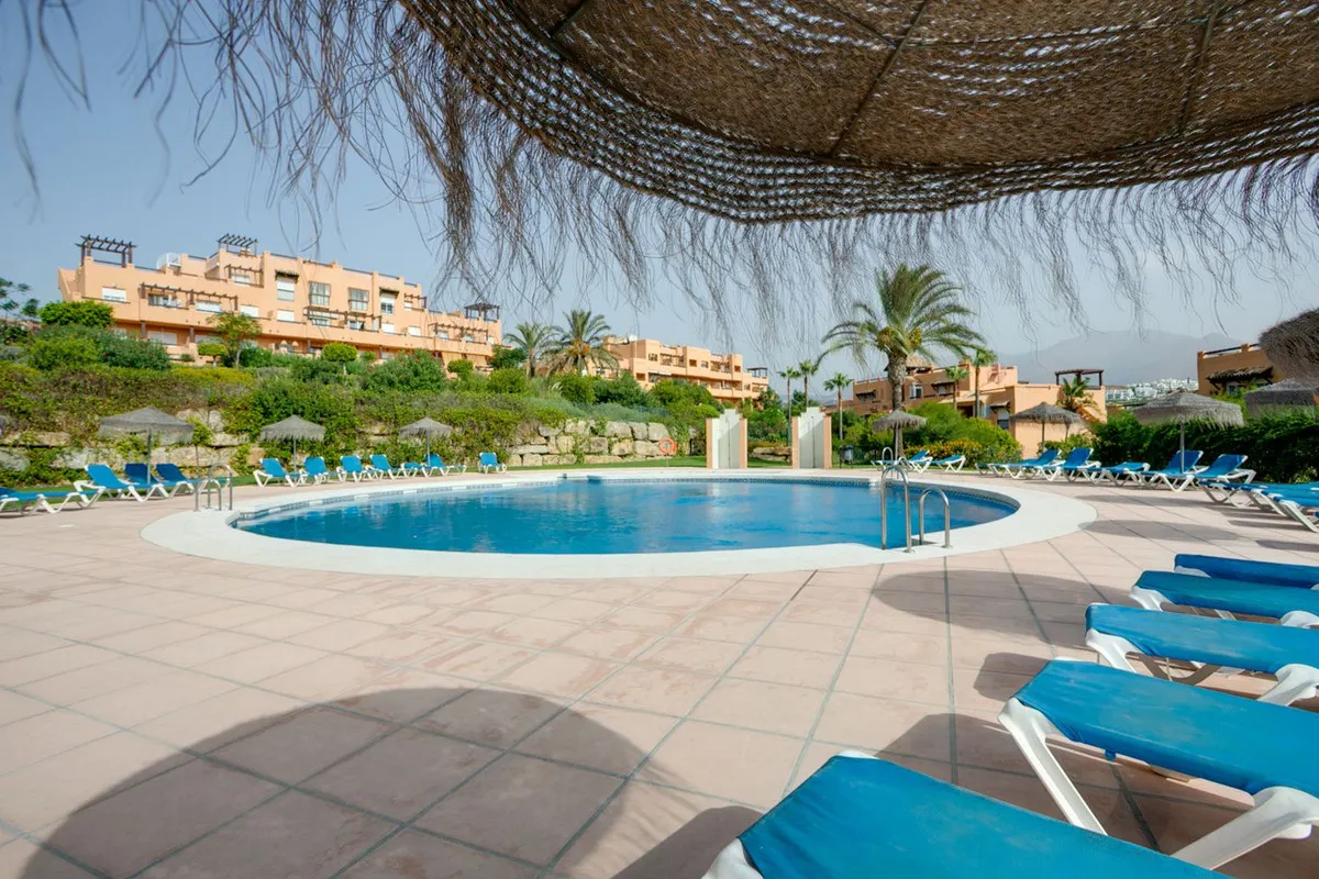 a2332737-1fee-45a0-8e0d-51f2fefe5778