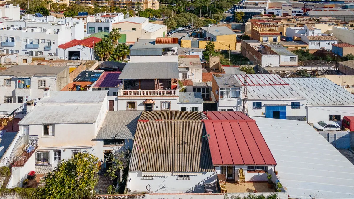 82e48bb9-98b9-4abc-accc-cd6a657398a3