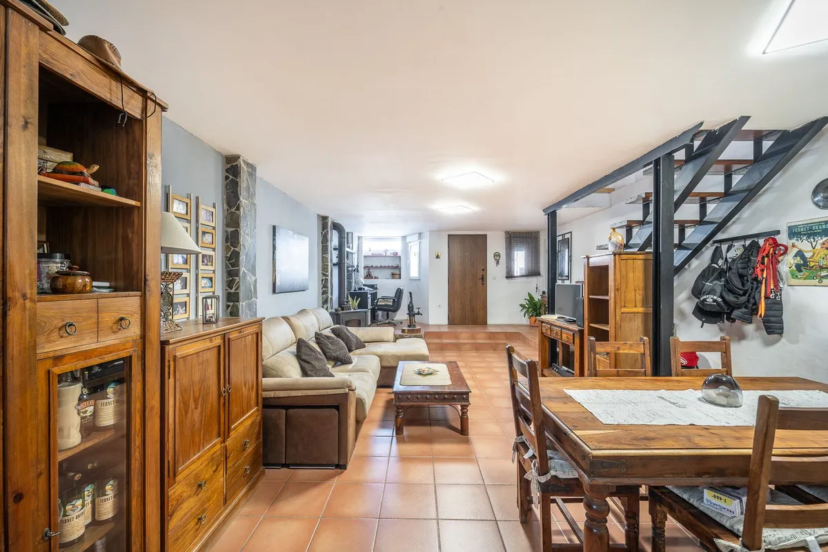 aa1e5735-c2fc-4d15-9e92-25063985dffc