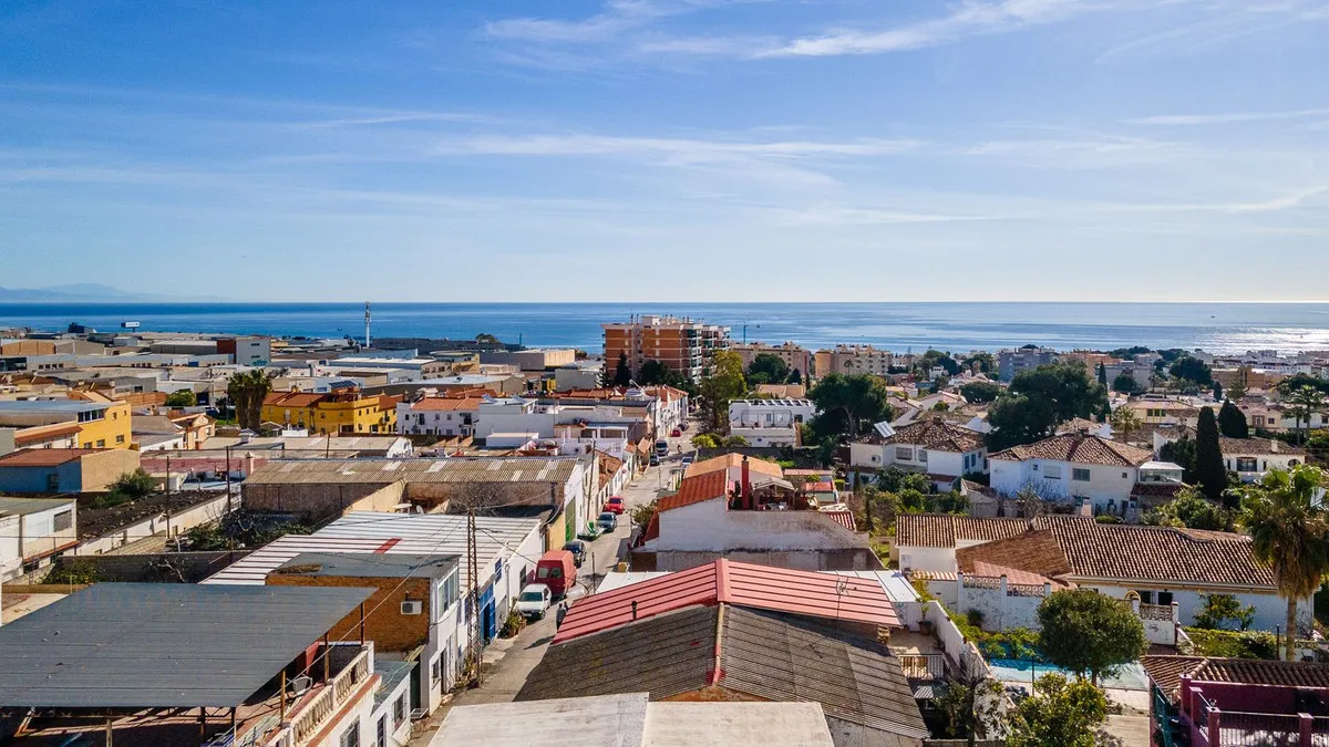 d478327b-2060-496b-bd4e-b20d0e52e13f