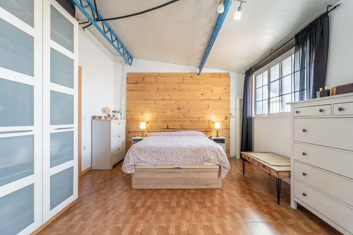 f0348d99-3ec0-4b96-bba4-cdf07640b860