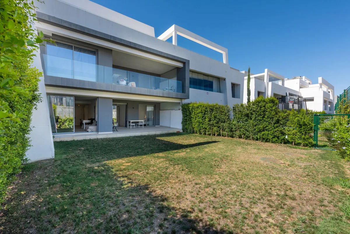 0fb10d5f-698d-4e76-9cec-04937702ef56