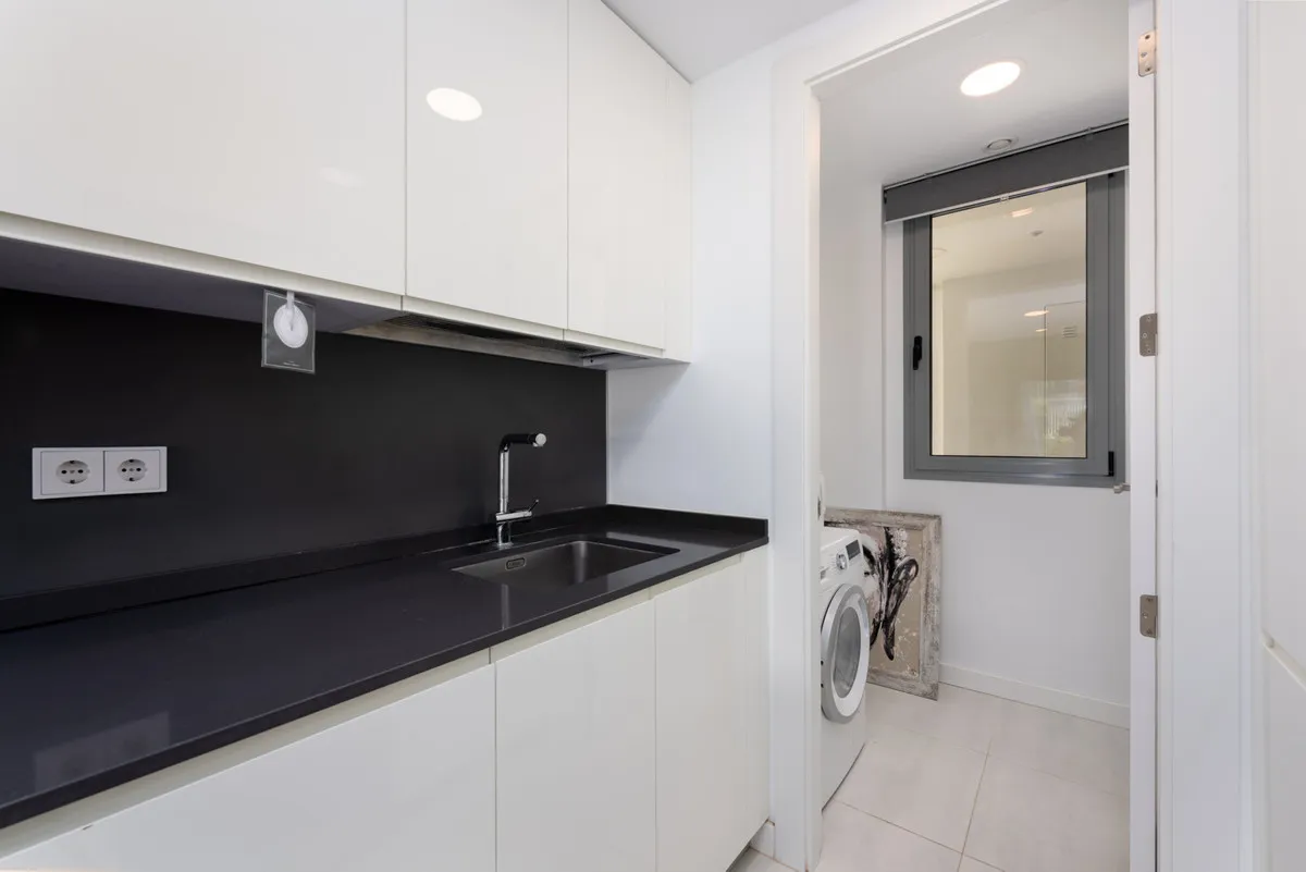 a351fe31-7604-4572-b946-bf5e1ed0febe