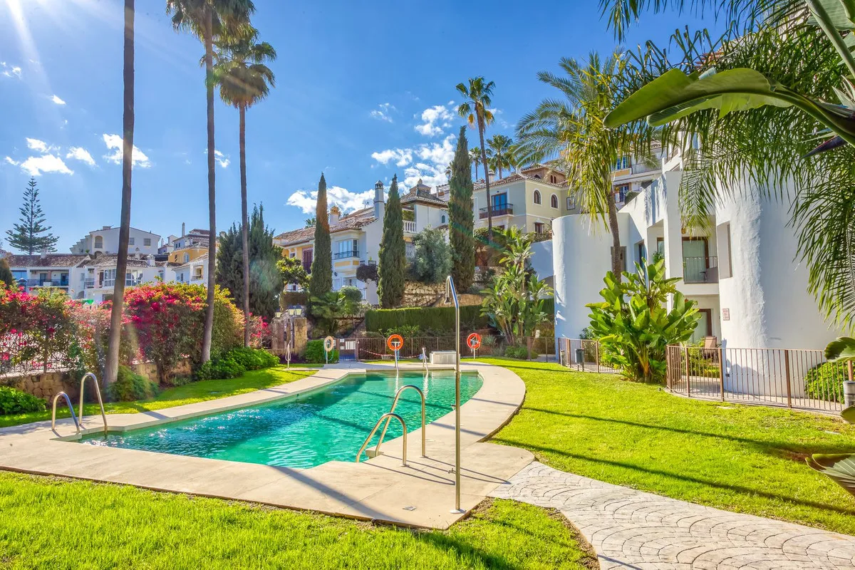 b48b3d8b-b917-4a26-bfdc-76634a25b11e