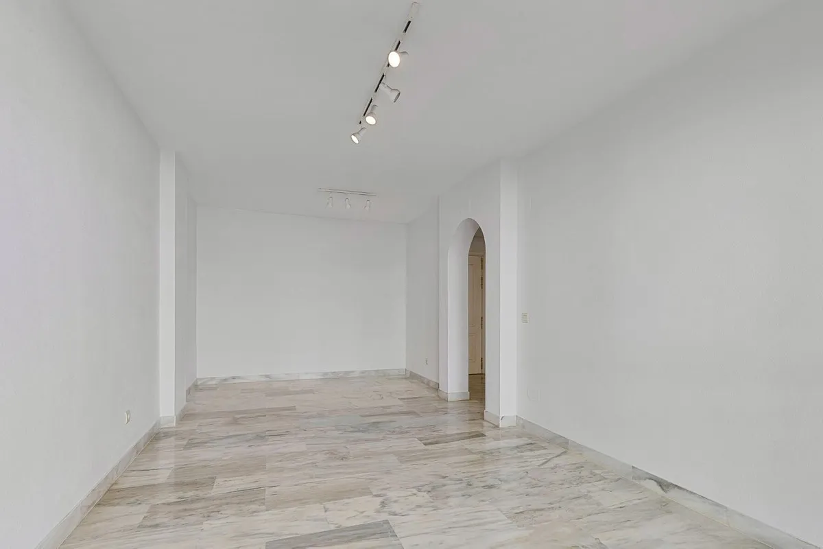 77ba7066-d278-418f-a189-4dc86f571bb9