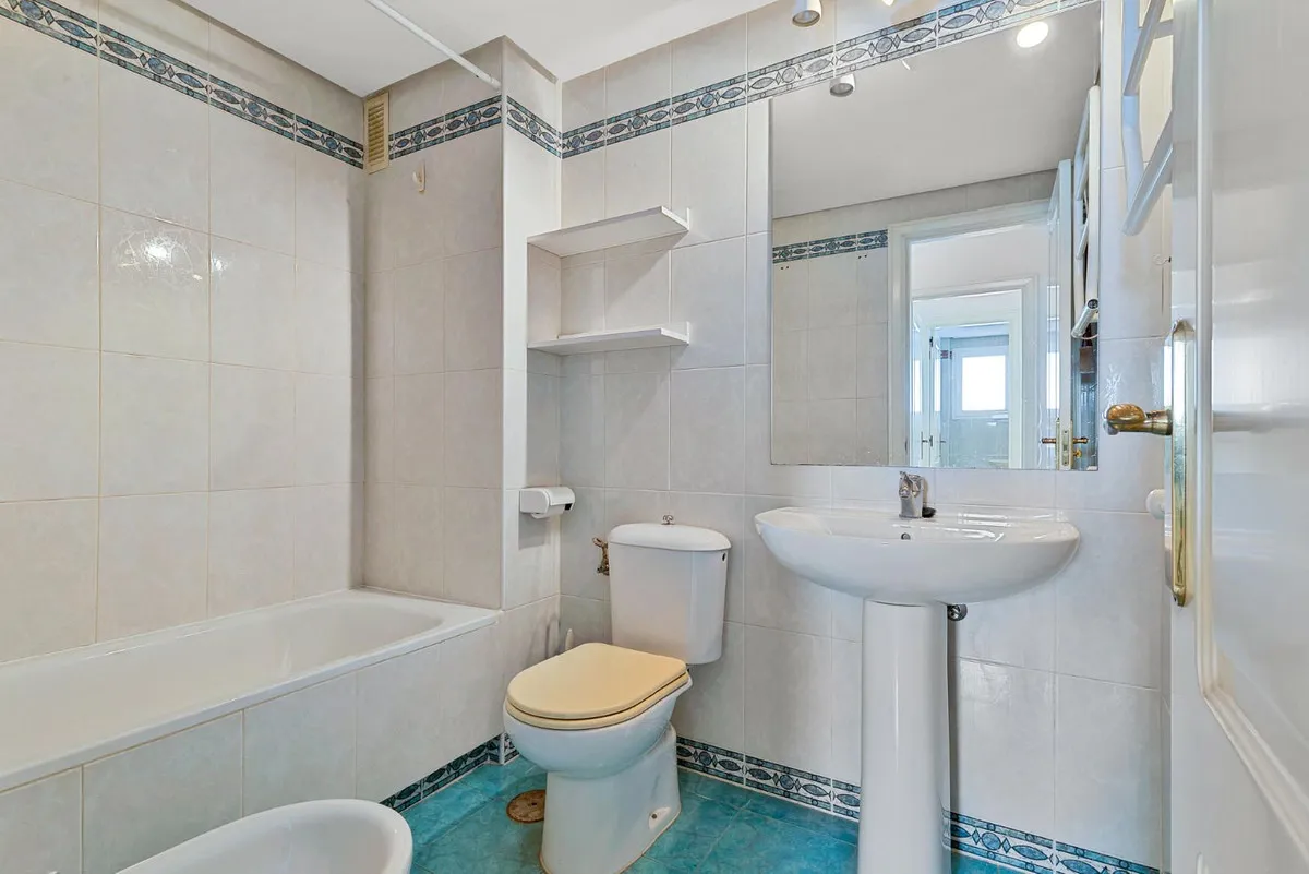 fe0e5125-2b35-41e4-af44-1f87b1f83f5f