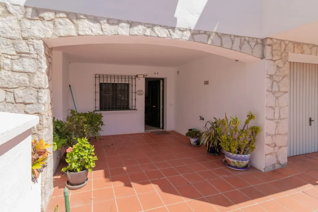 0ad7b418-0092-42c8-9de9-15547c75ee03