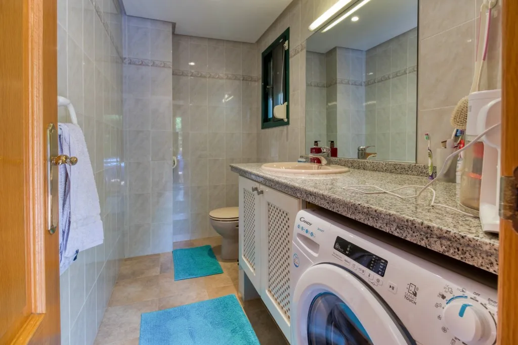 367cce44-4778-4d47-a986-40baada99f3f