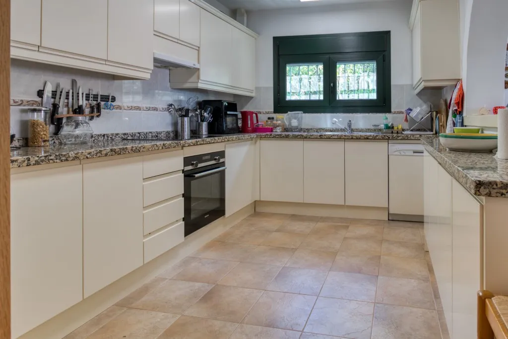 6b7e3388-f6b3-460a-8b63-78547230181a