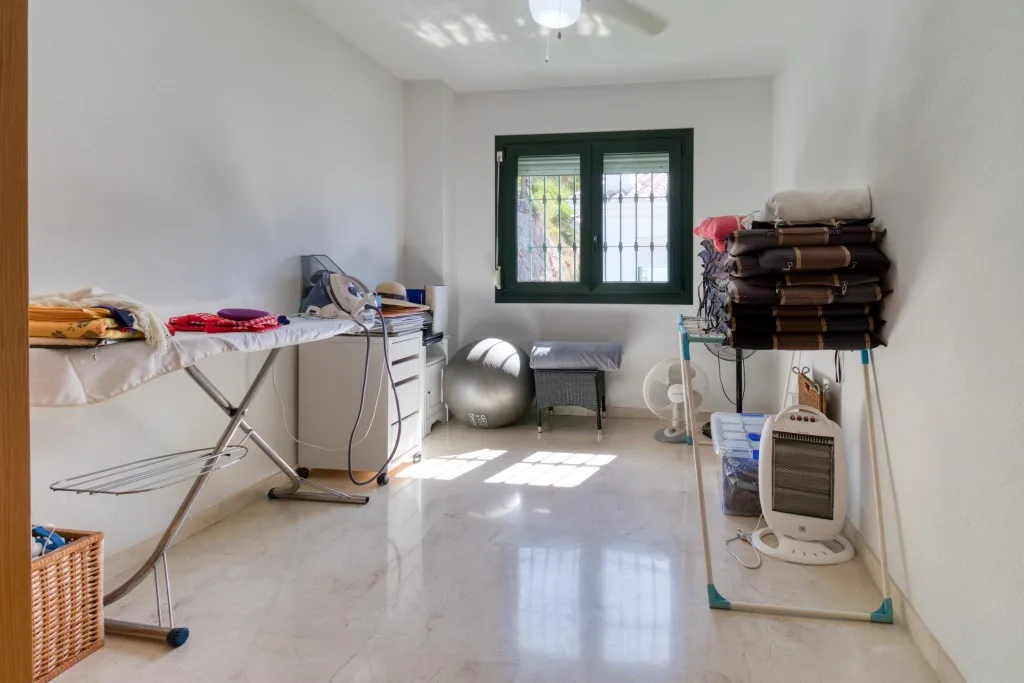 987597df-cbd0-45cd-b4e8-7cece3d729cf