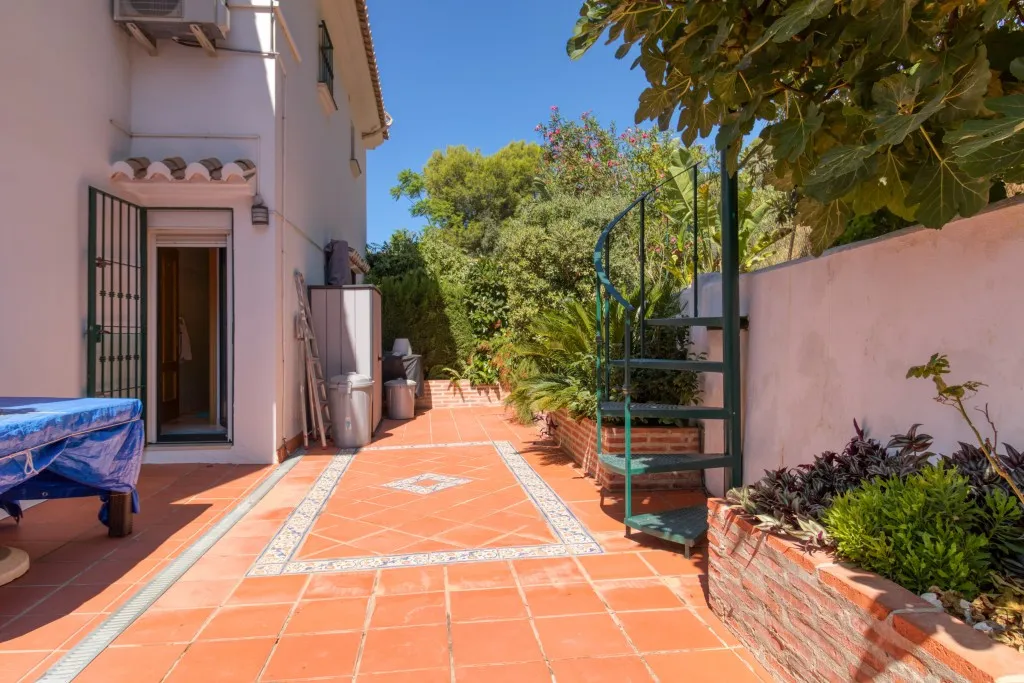 d1753151-db6c-4561-b7da-3e79477dca5c