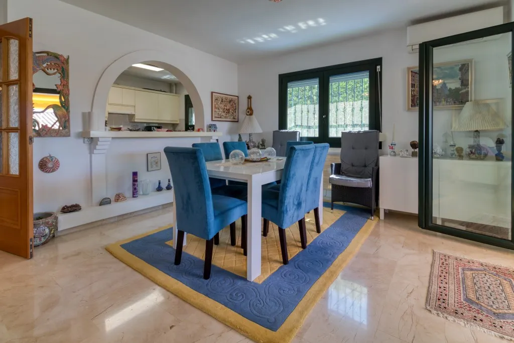 f05a0821-802c-4c87-b123-697aafc626f2