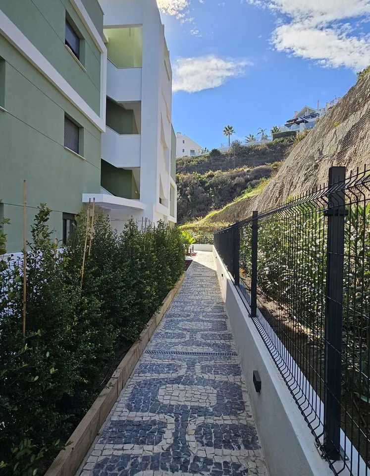 22fb783e-7472-48e1-b0dc-cfe5e9f82442