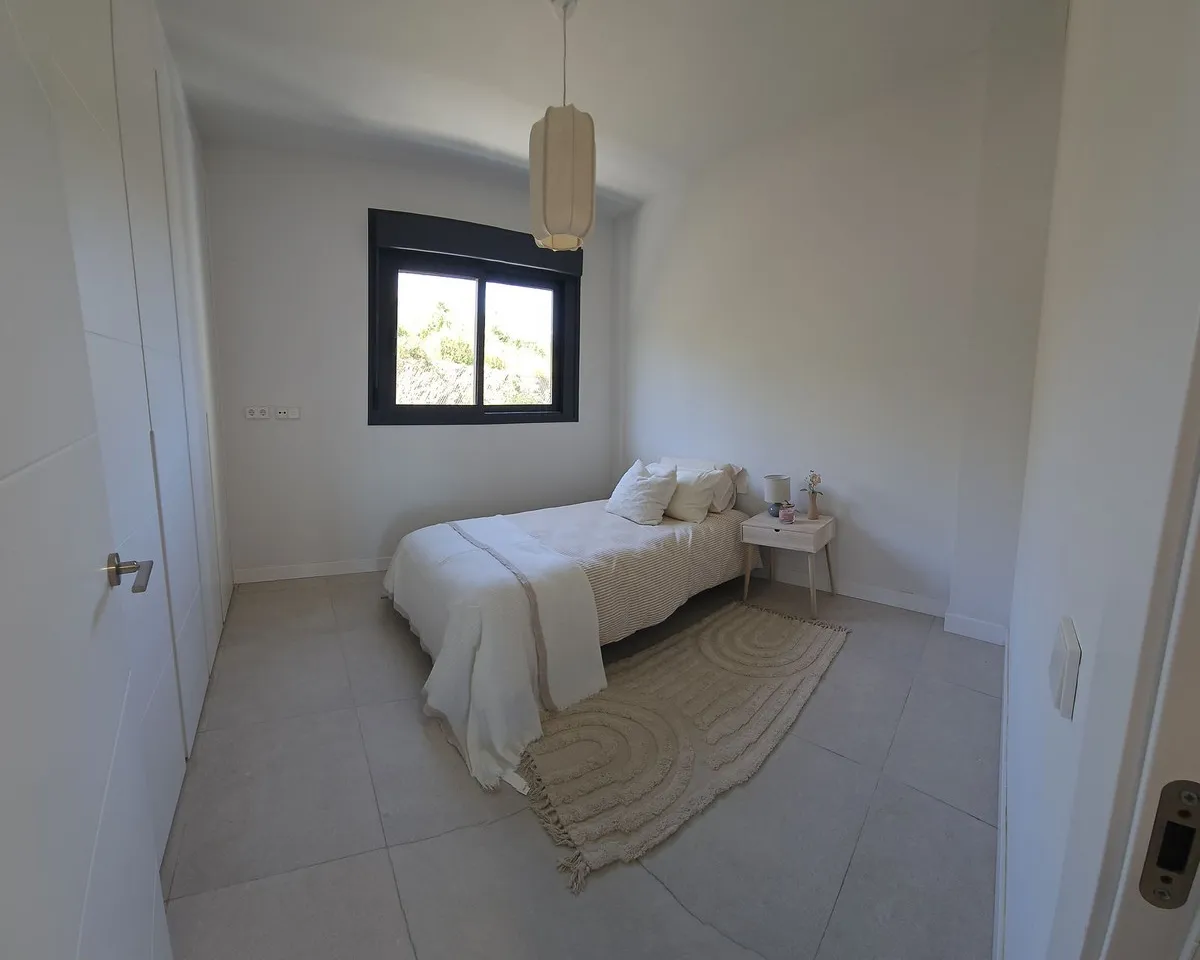 849744fd-a2ee-4d4b-bc0b-b1ddcd587647