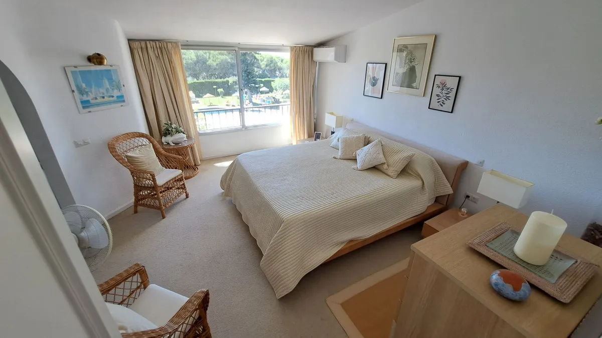 5fbed516-4207-41f5-9455-95a02700bd11