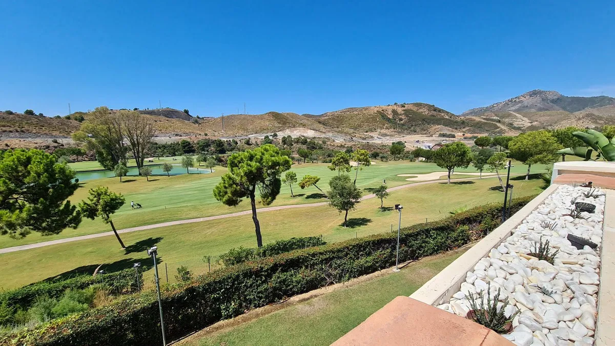 7cf7c595-0fd6-4149-bebf-5f13a412f012