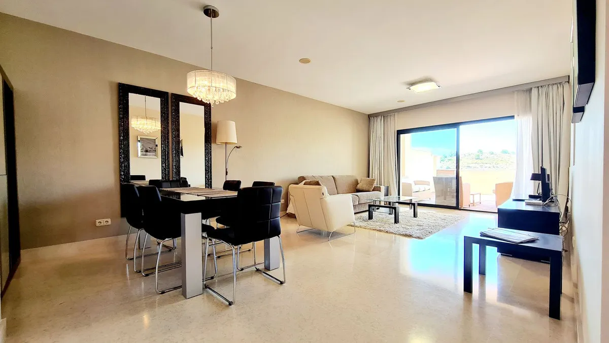 8075d135-24d3-4906-b2c1-465865eeebac