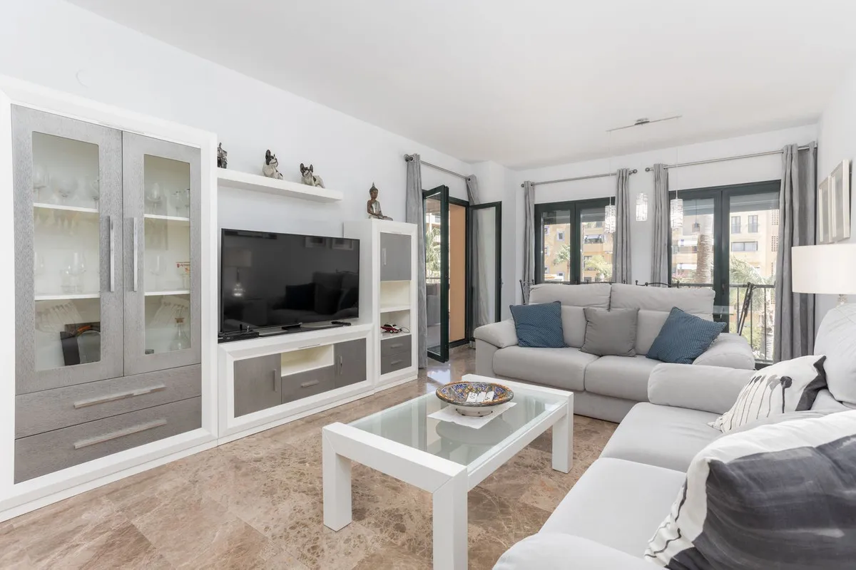 6cdcf185-6a47-4391-9e87-8918135336ee