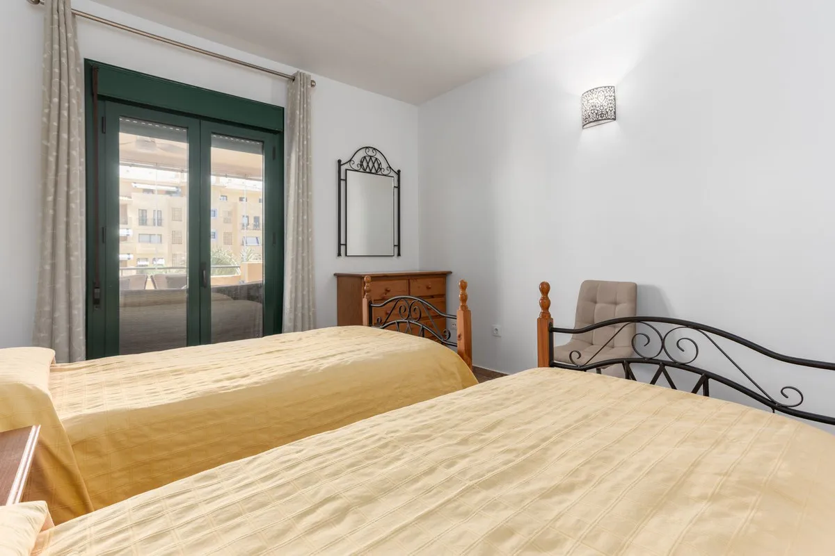 87dd3359-f345-46ea-a4e5-5213235dd174