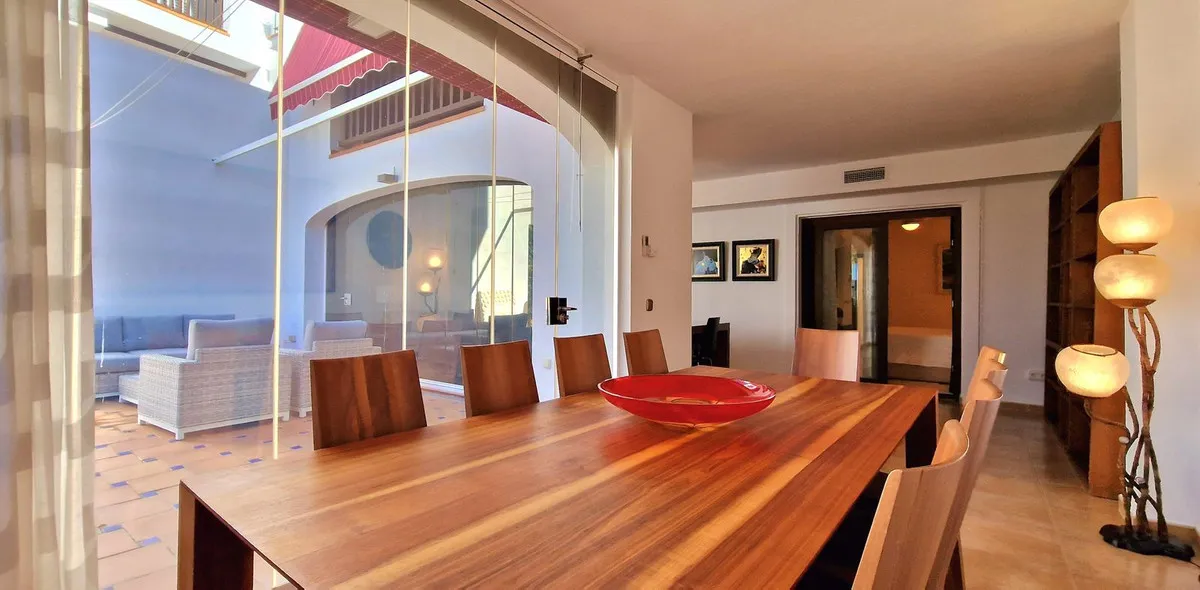 06a4a473-4df4-4c86-985d-2e7aac143b9b