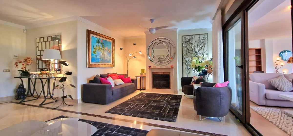 f193a8cc-0357-4c3b-98ec-834dfc53e3e9