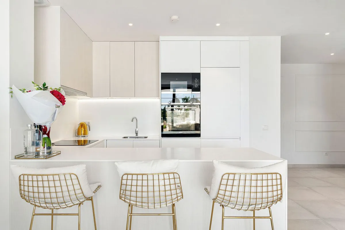 0bebff6c-e5a0-46fe-8deb-6ba869dff6bf