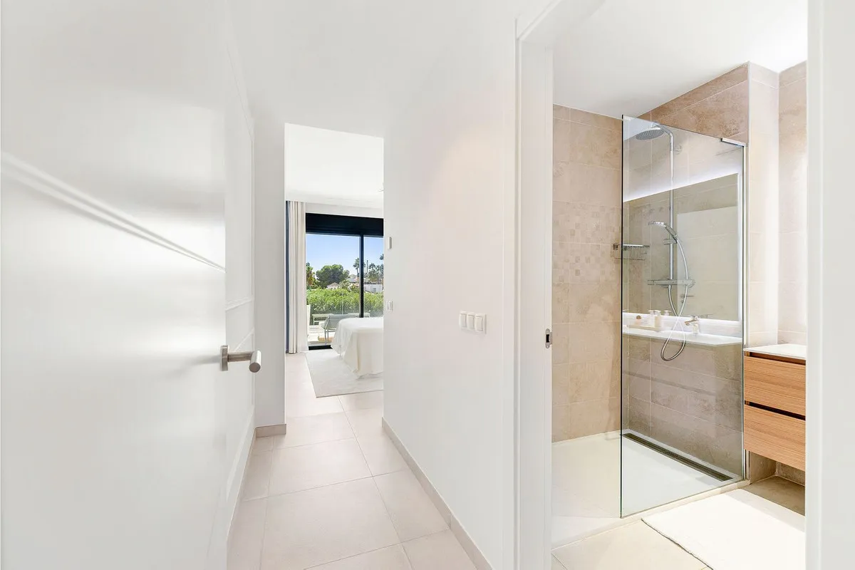 ad6cb0fa-803a-4c14-bbd7-e3f4a5ef9299