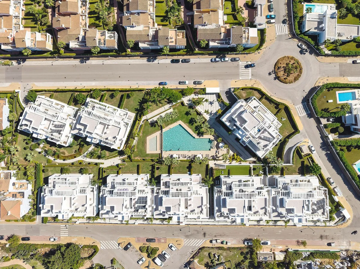 f253e49f-17e6-43b2-b37e-4a219fee7bd6