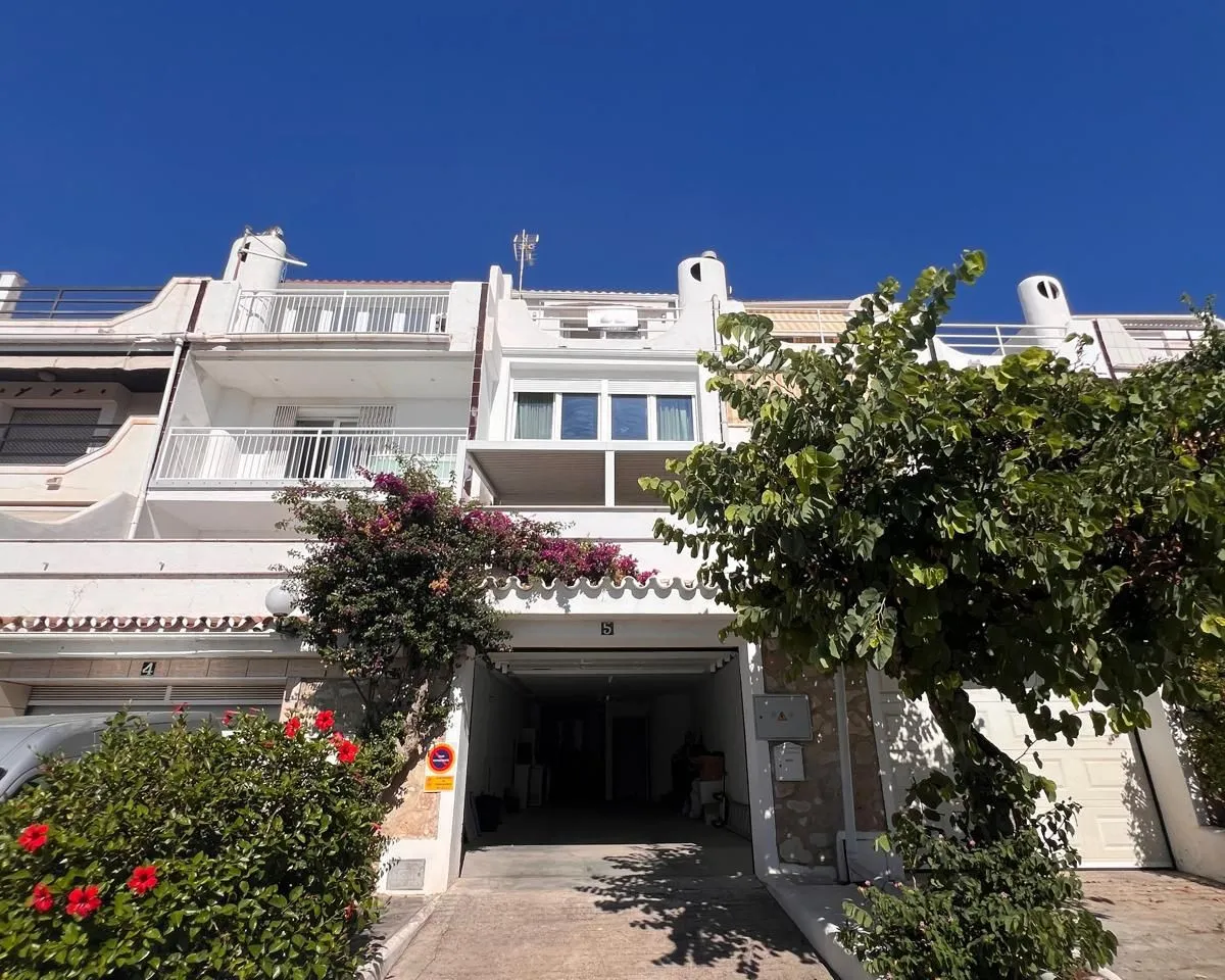 12299d30-42d8-41fa-95c8-e62d93e0c1c7