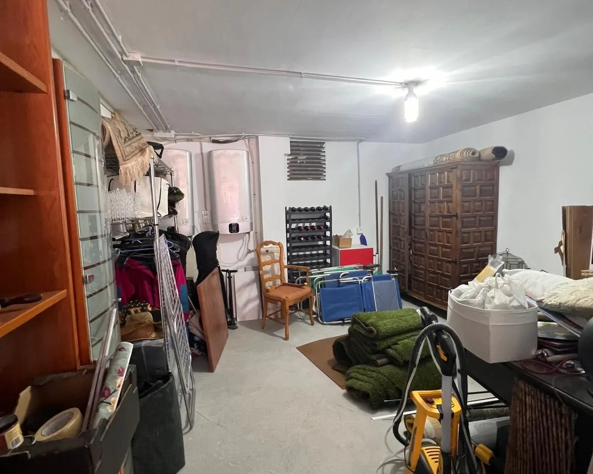 5d9b0903-0fd5-40de-8b17-45bc3e2a9d6b