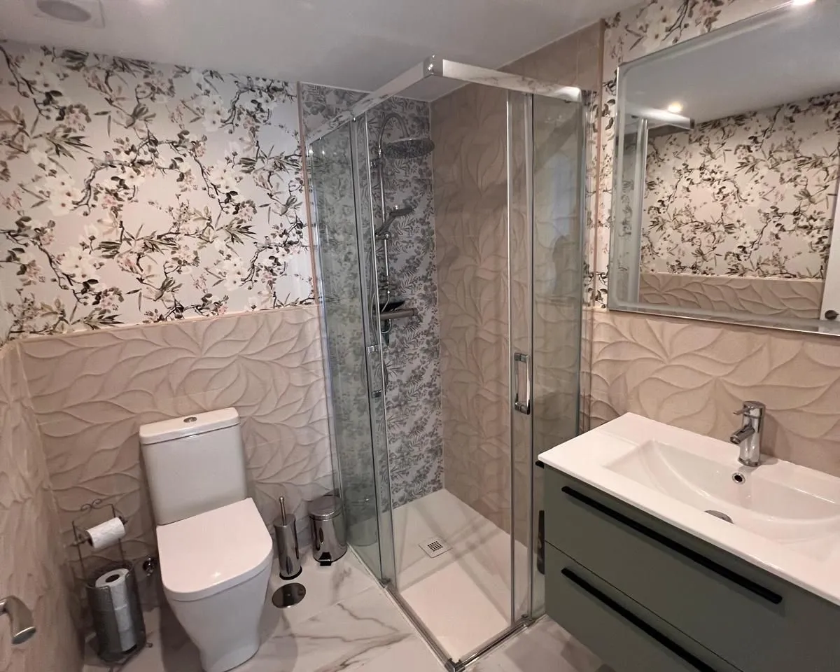 d10187b5-c09d-4280-8b83-07d57a09aebf