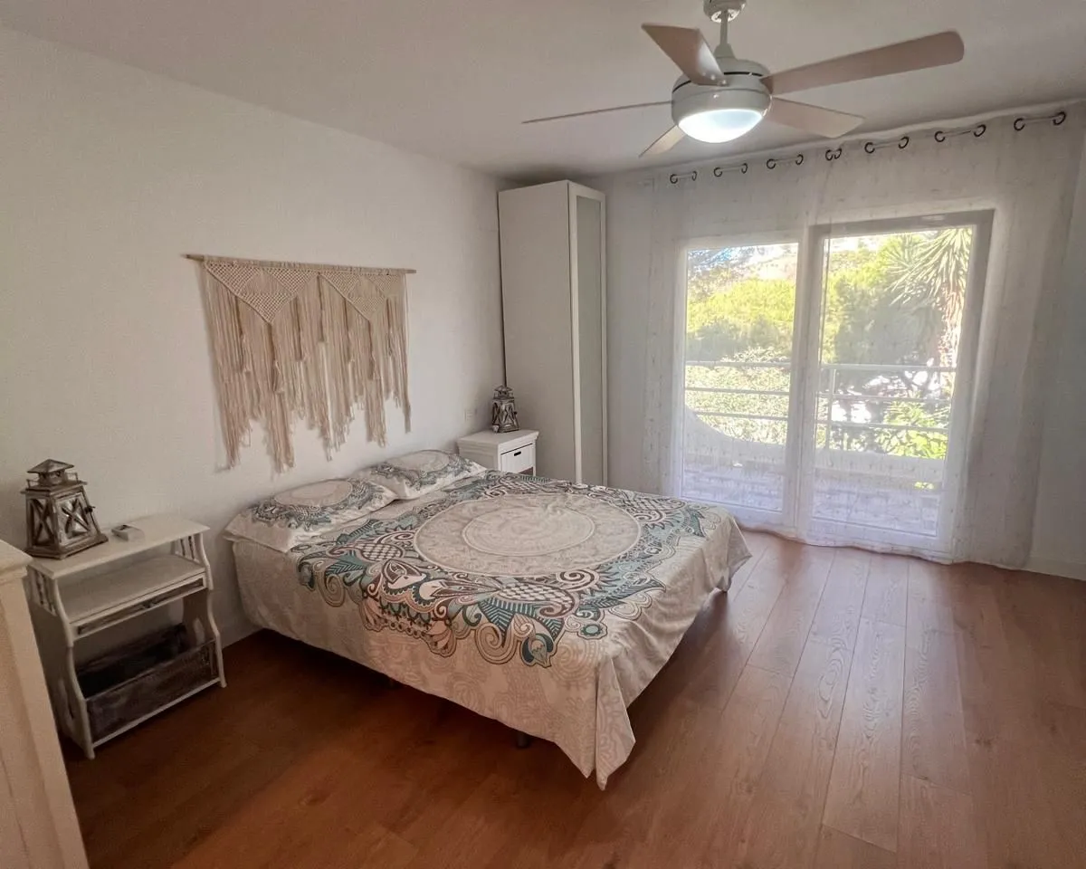 f5ec14fc-fefe-46d6-8c6a-2a148f176190