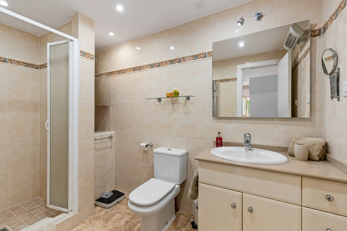 a1e92df6-334a-47de-941c-e1244278facb