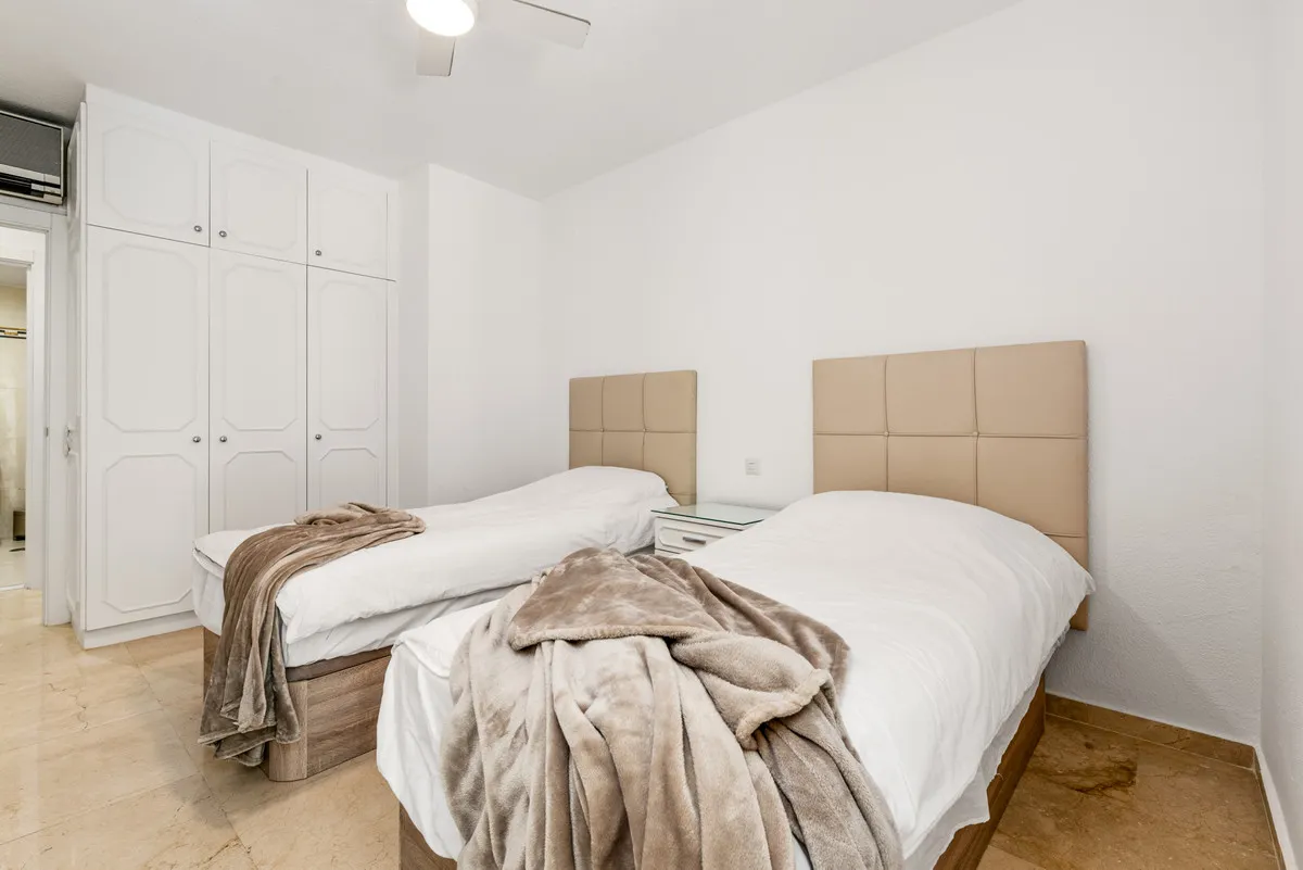 ecb0cad2-42ce-403d-834c-853869b8cce4