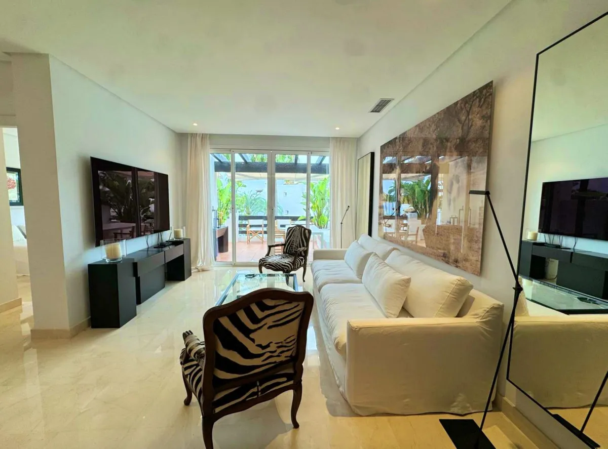 0c196b54-90aa-4fd8-a1d4-77849dcff2d5