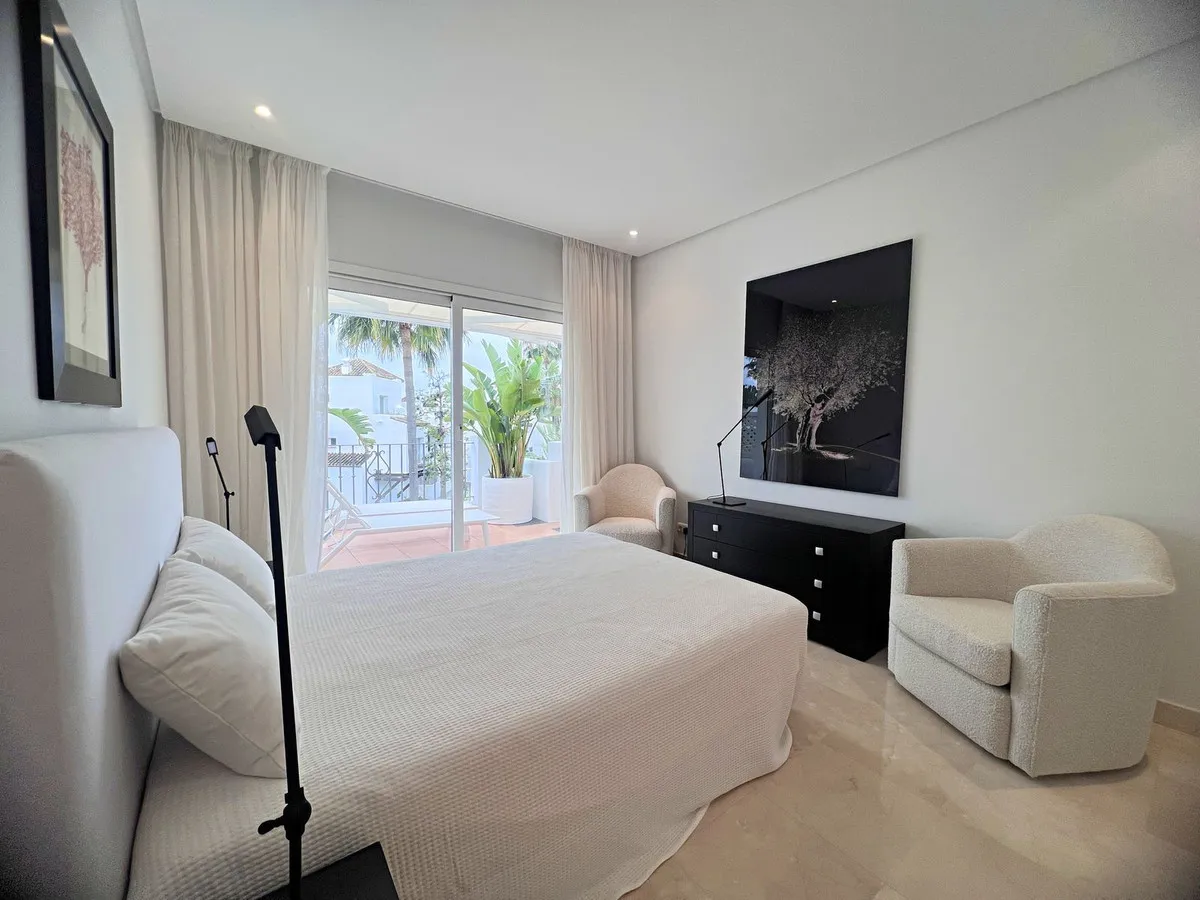 21580376-c5ab-4477-888d-6ba07bd726d4