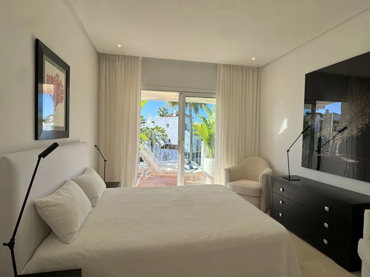 3181fbd5-5378-43d9-939a-953eaf0c95d9