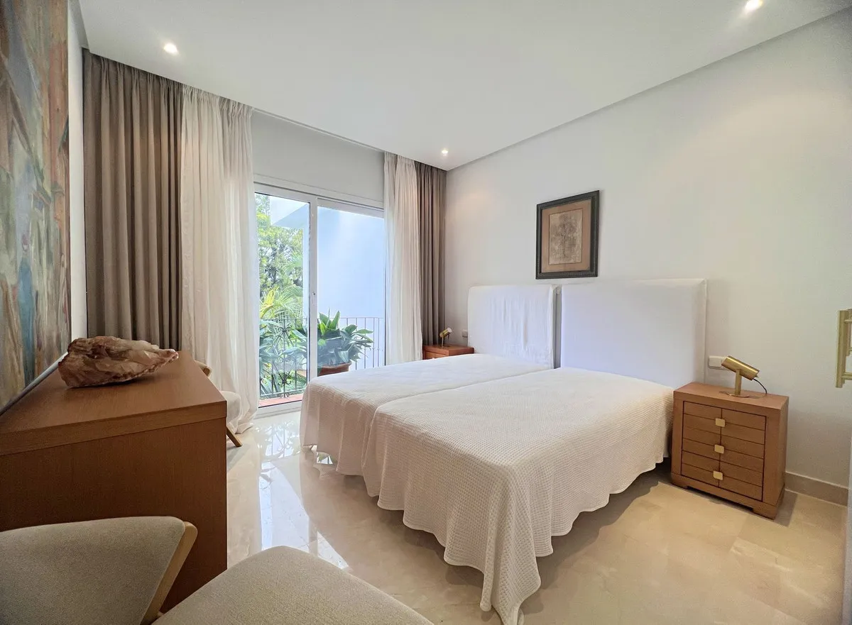 33cadbdd-e3f5-4b45-83e8-4449cdf4ad8f