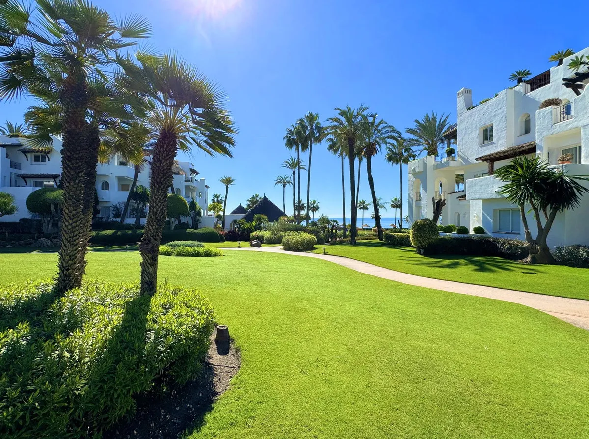 abd24e40-7aa1-4917-87cb-60ac8c411d49