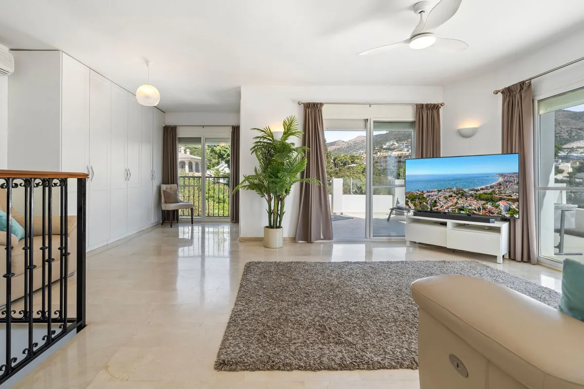 462b716e-d5e7-41a0-bd2d-029a33b0b667