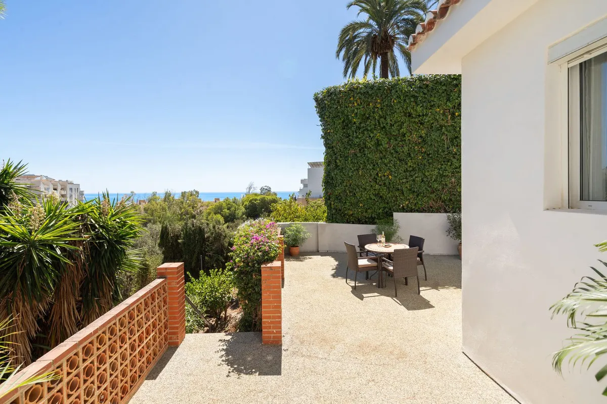 7d41279d-7eae-4b67-b32e-107a50c5f01c