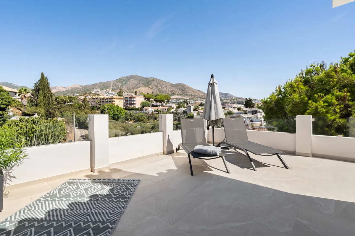 94baefef-bec3-490a-bb3f-0c0c69dc756c