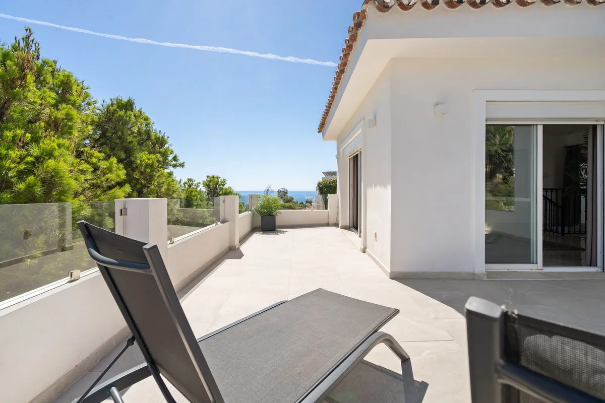 ad077b0e-600c-4673-bea5-10add4ede074