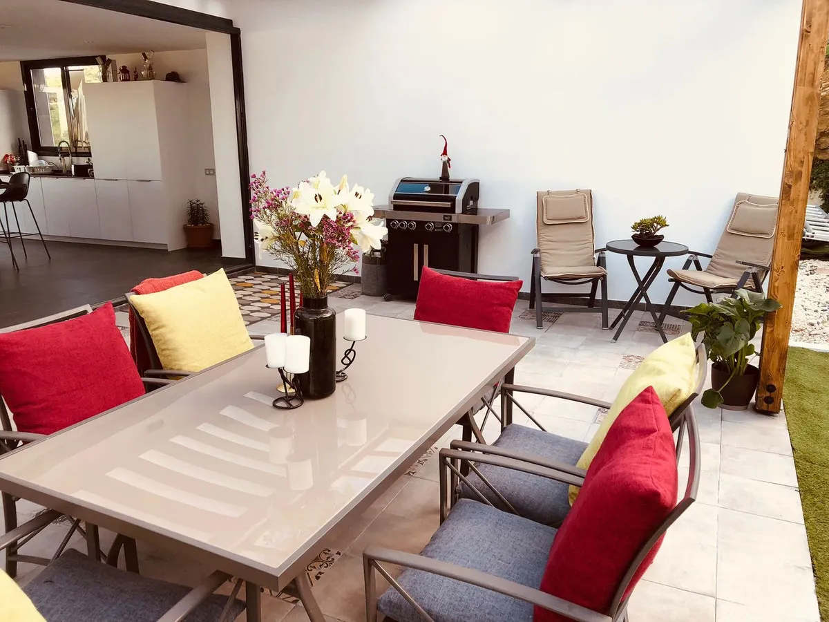 2476b408-ecca-4561-976c-6e7c751fbccf